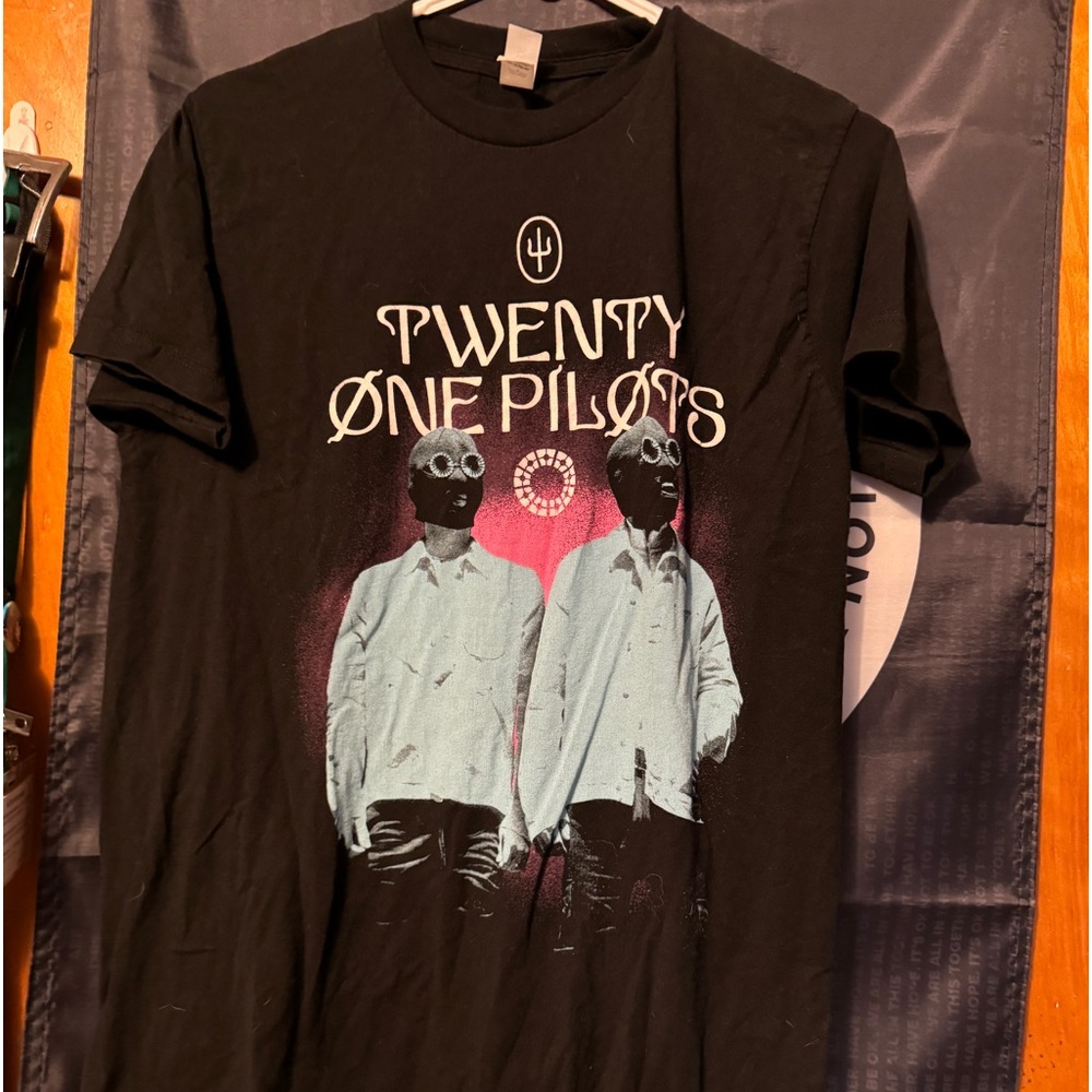 Twenty one pilots band tee